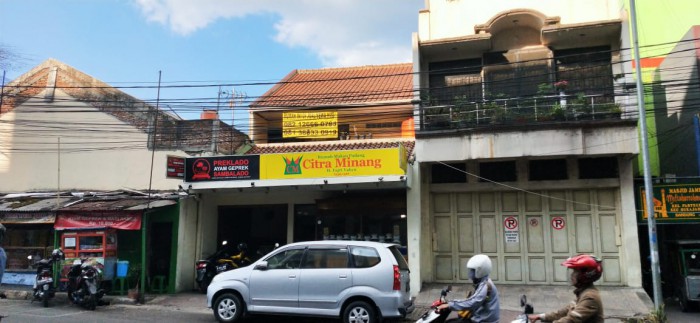 Ruko di Jl. Sukajadi Bandung (persis sebrang Mall PVJ)